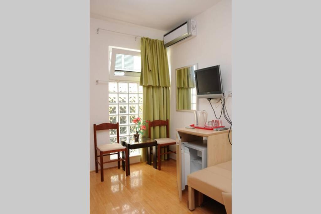 Bmv Room For 2-3 Persons สเวติ สเตฟาน ภายนอก รูปภาพ