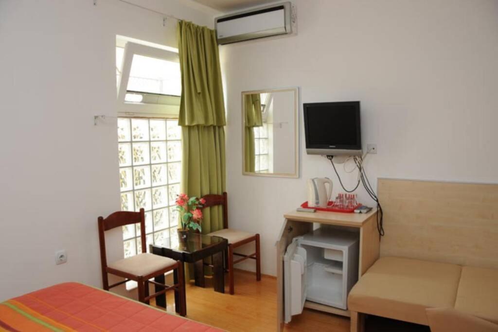 Bmv Room For 2-3 Persons สเวติ สเตฟาน ภายนอก รูปภาพ